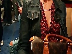 cleavage booty hidden cam